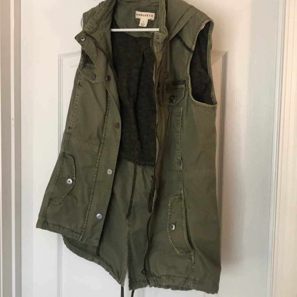Anthropologie green vest size M